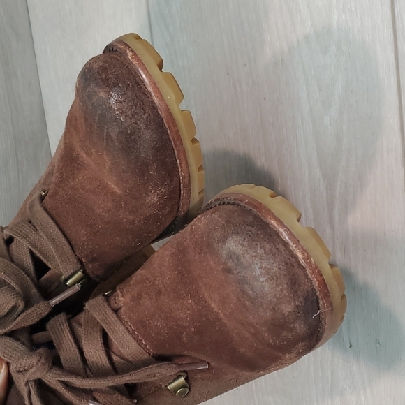 Ugg Australia Women Calynda Ankle Leather Heels Lace Up Boots shoes sz 6 - Picture 4 of 15